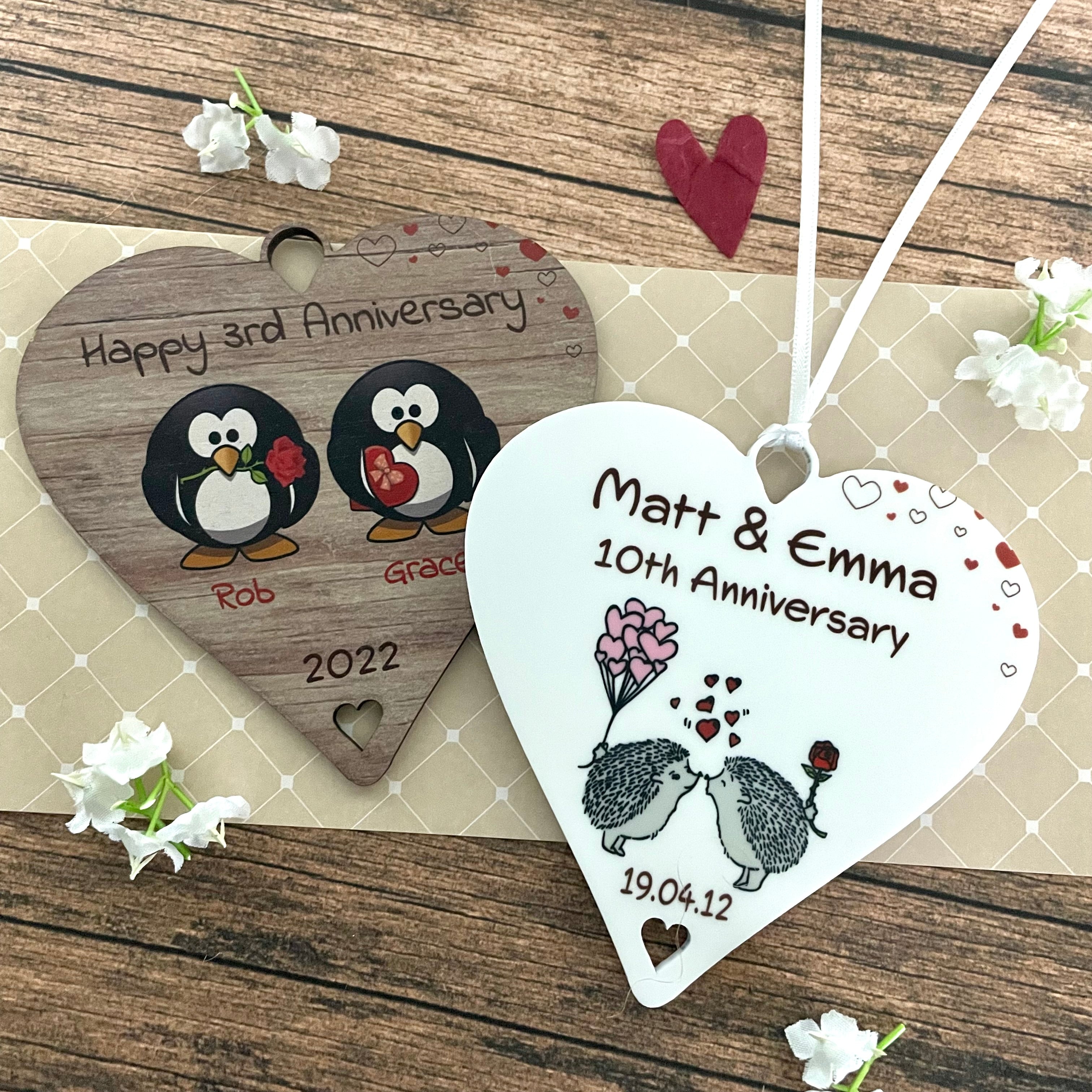 Personalised Couples Name Gift - Cute Characters Hanging Keepsake - 10cm Heart